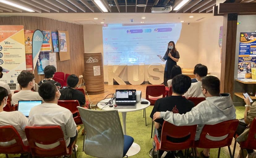 services.startupCoaching.title